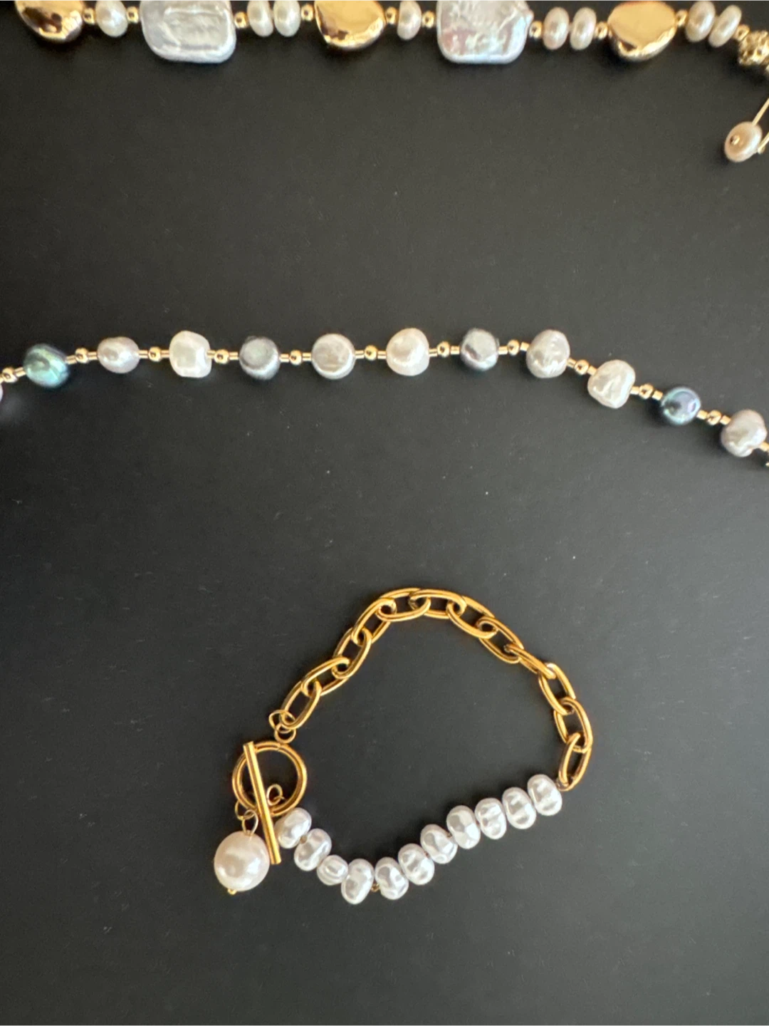 3 Pearl and Gold Tone Bracelets - photo 2