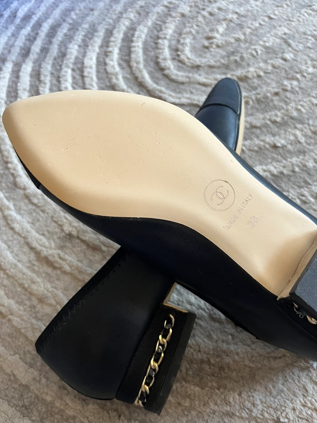 Women's Black Ballet Flats Size 8 - photo 2