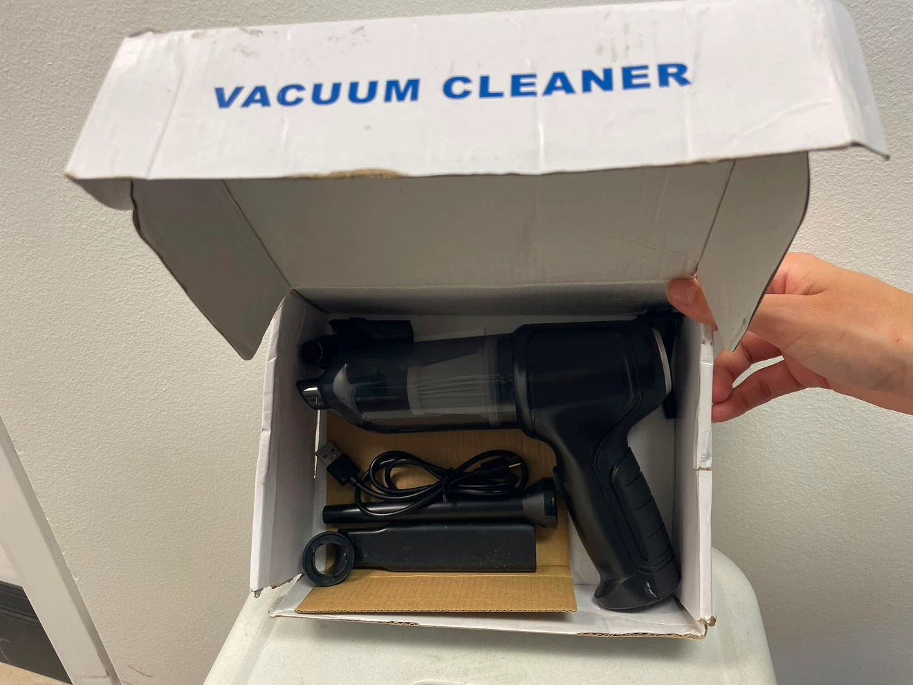 Handheld Vacuum Cleaner - photo 2