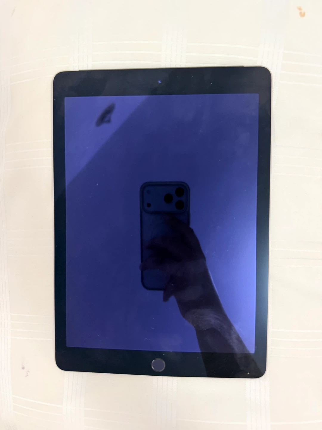 iPad Air 2 Wi-Fi + Cellular A1567