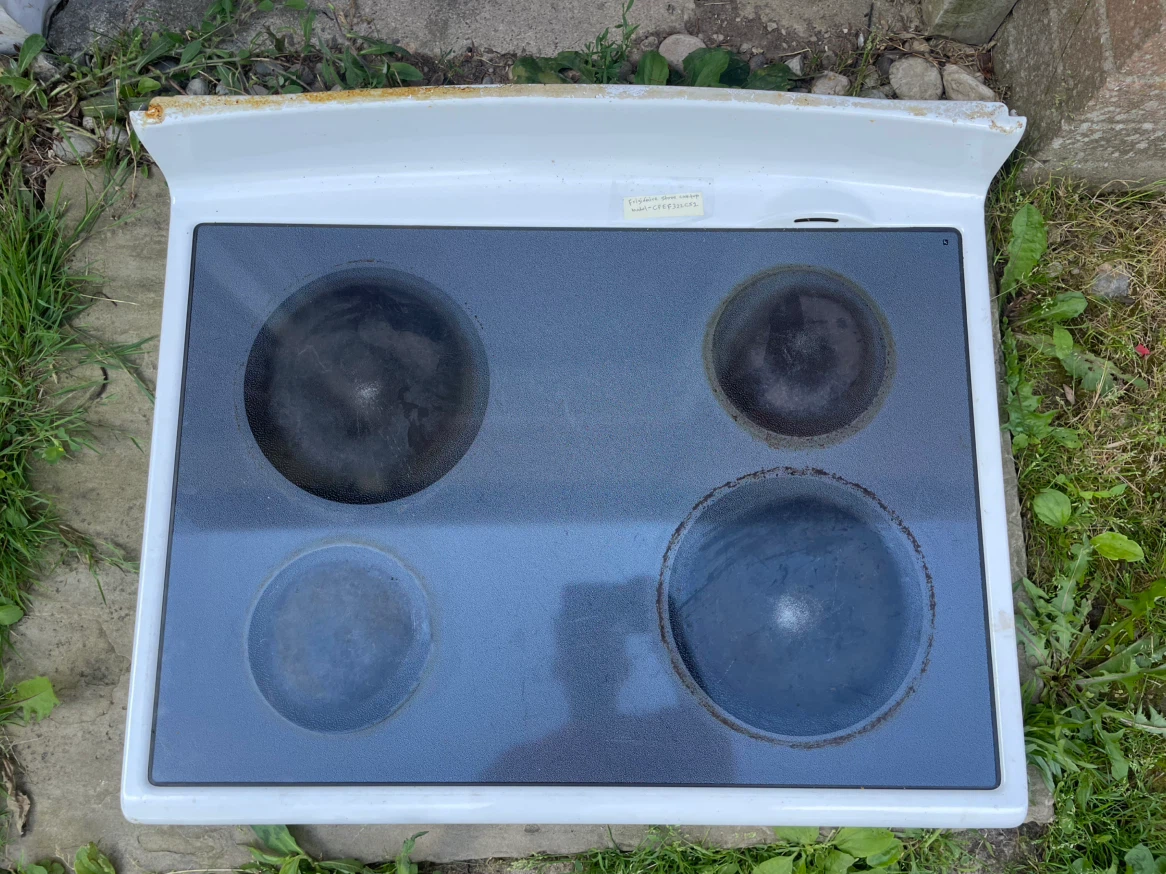 Selling Stove  Glass Cook Top, came off from Frigidaire stove - photo 2
