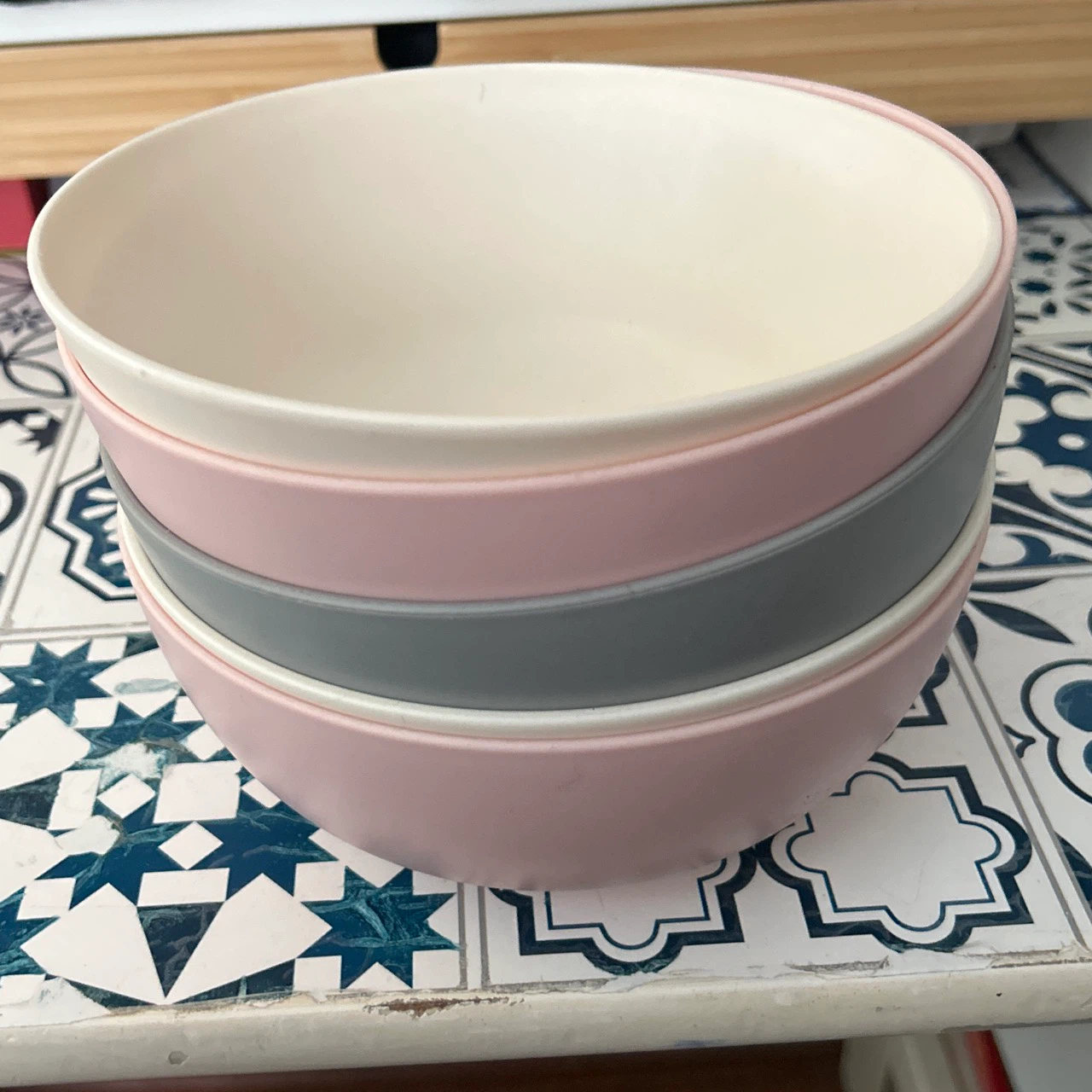 Set of 5 Bowls - Pink, Gray, Cream