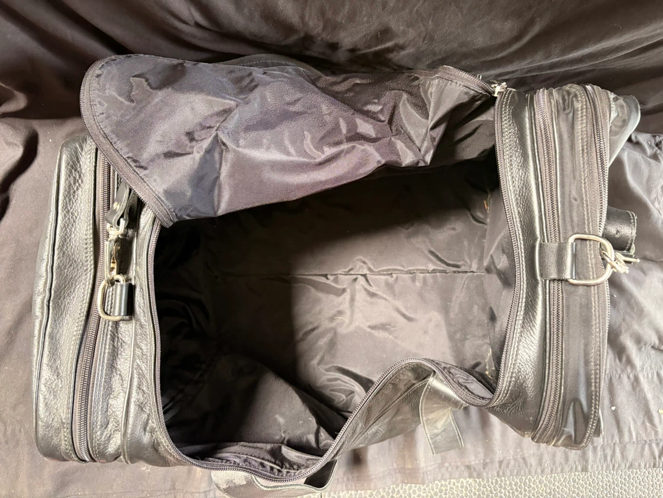 Roots Black Leather Duffle Bag - photo 5