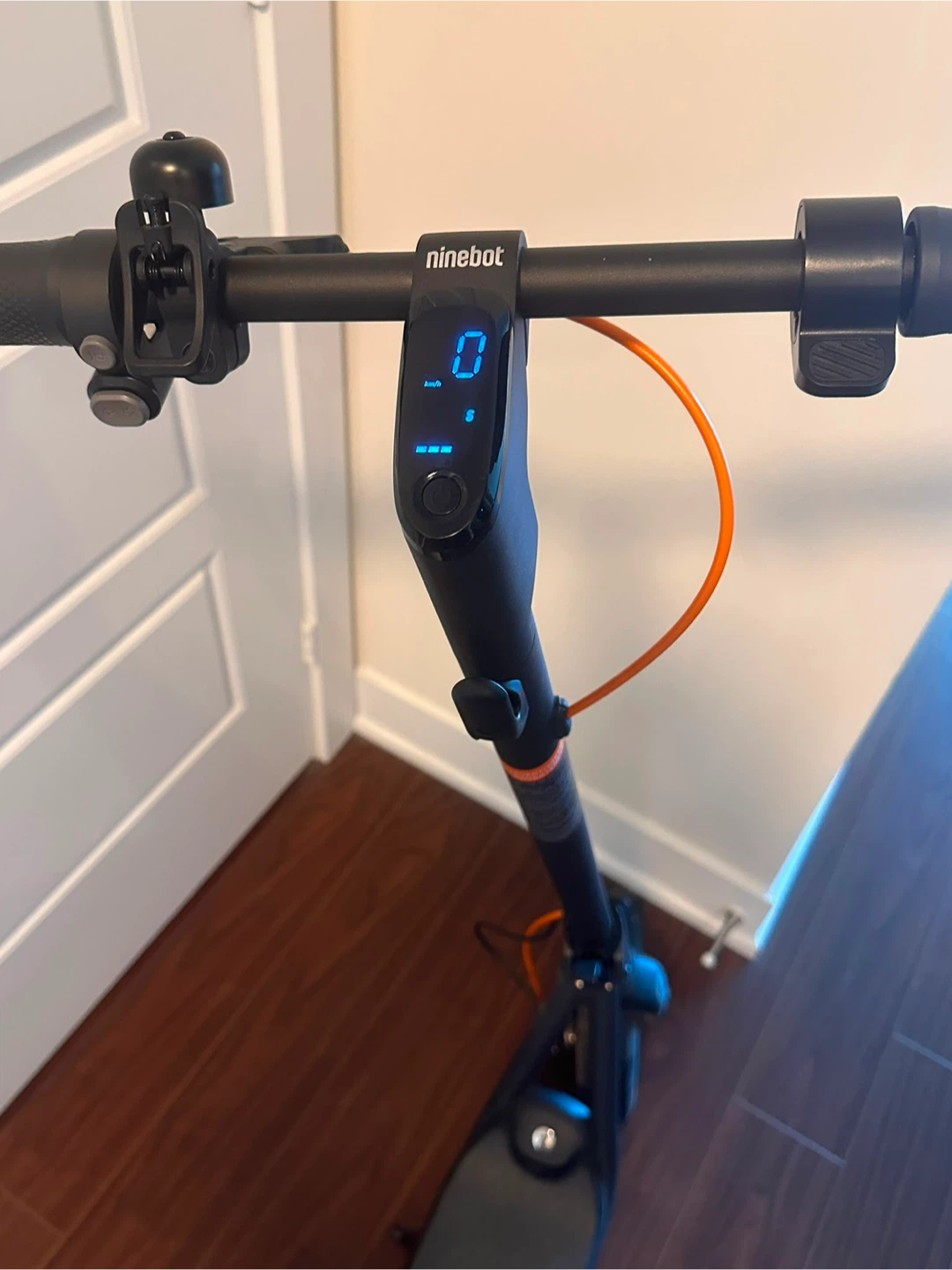Segway Ninebot F2 Pro E-Scooter - photo 2