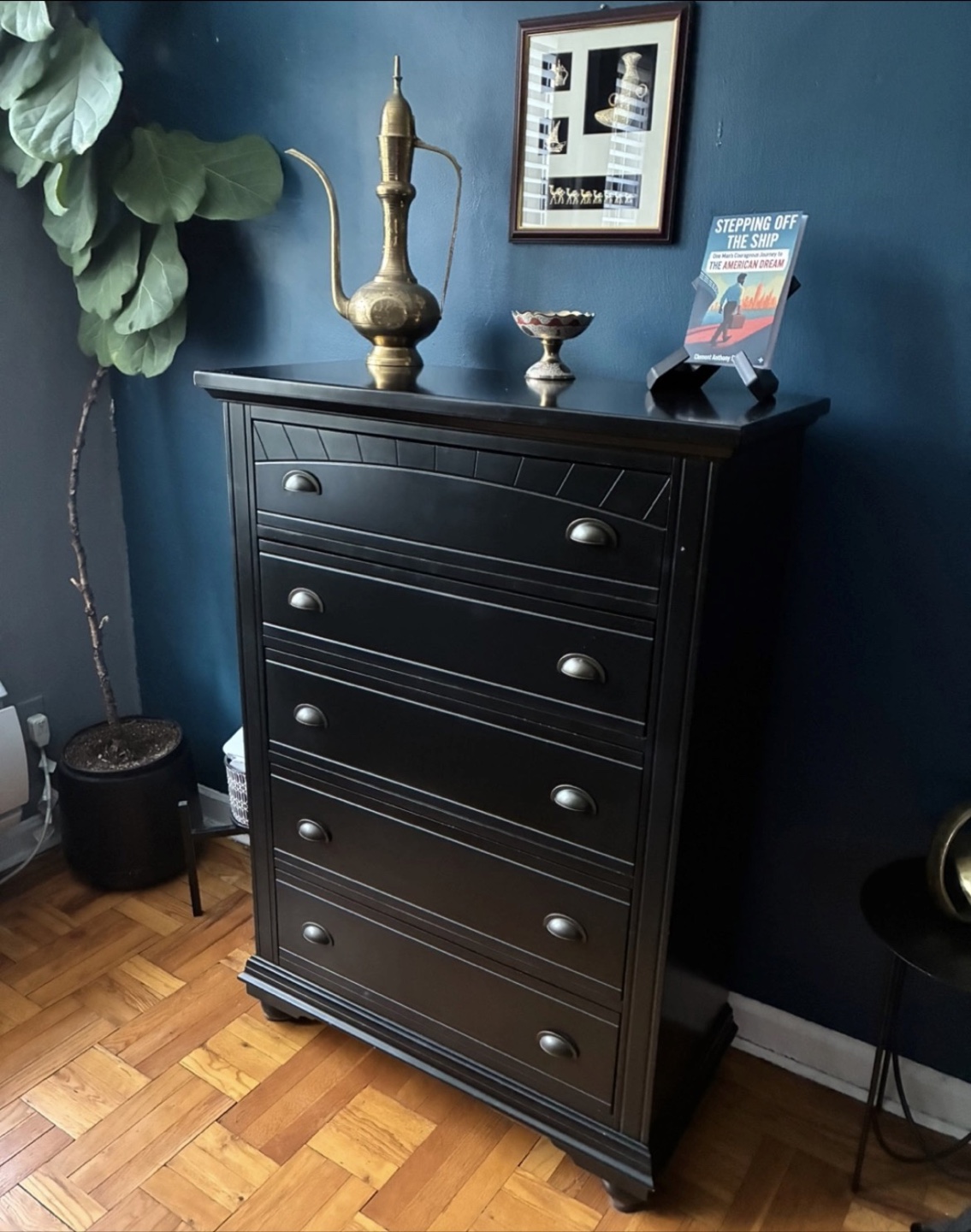 Black 5-Drawer Dresser