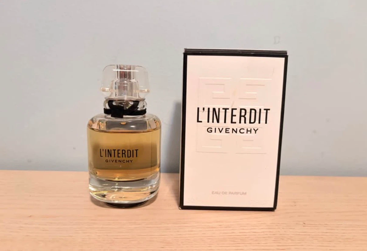 Givenchy perfume : L’interdit eau de parfum.