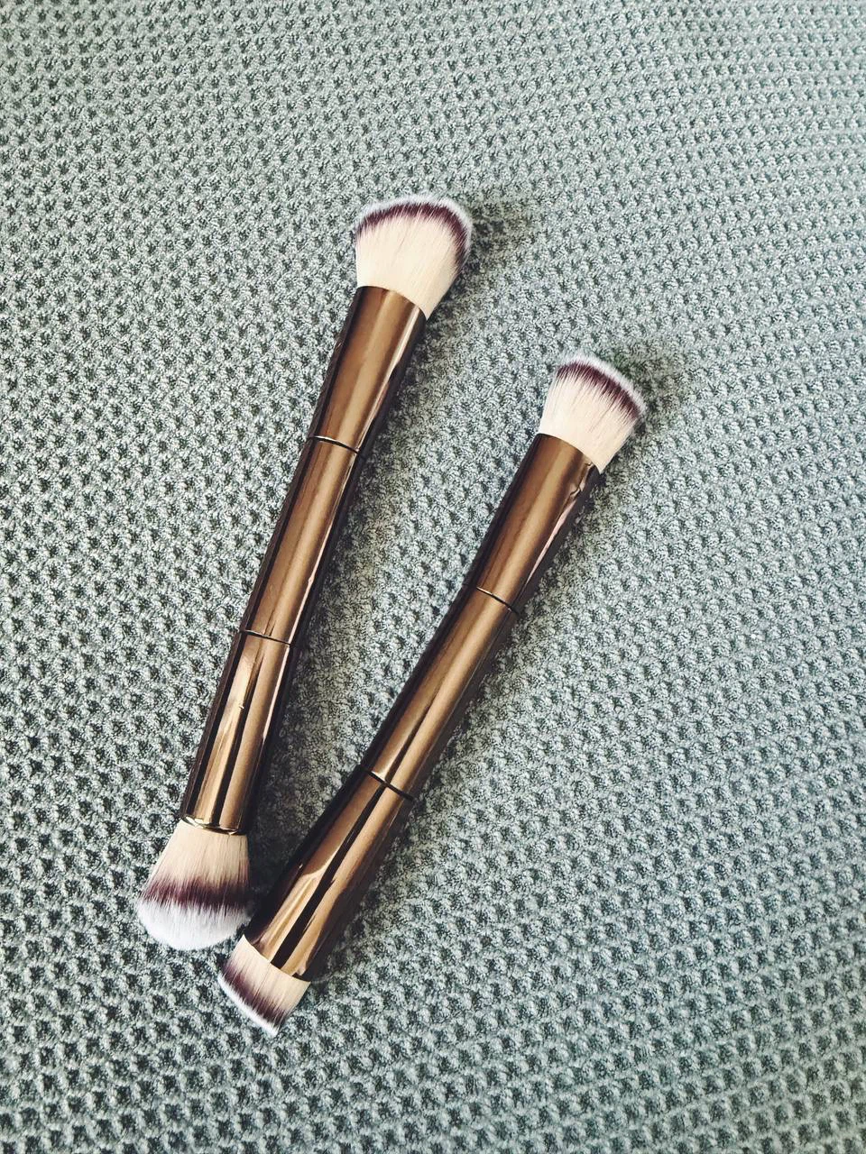 Double-Ended Foundation & Contour Makeup Brush – Set of 2