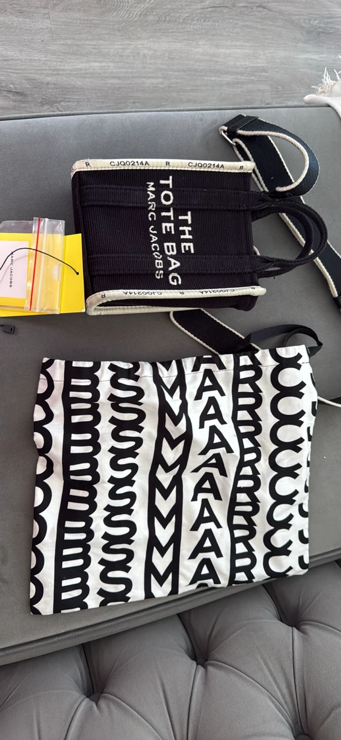Authentic Marc Jacobs The Tote Bag