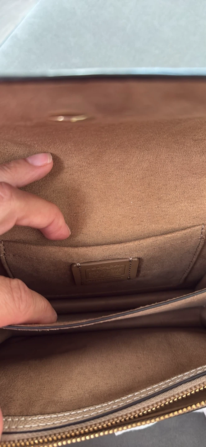 Authentic Coach Crossbody Bag - photo 2
