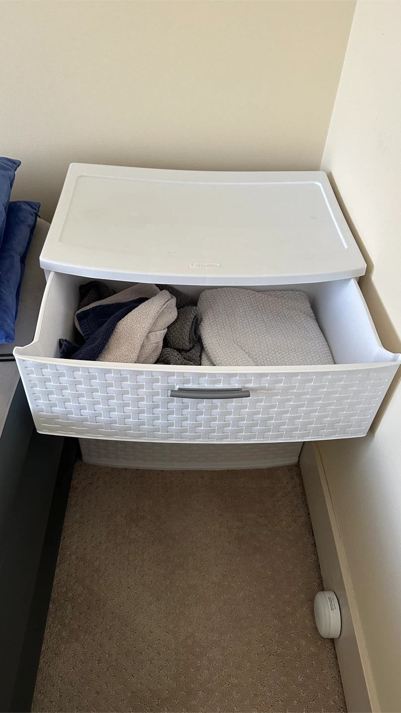 Plastic Sterilite 3-Drawer Storage Unit - photo 2