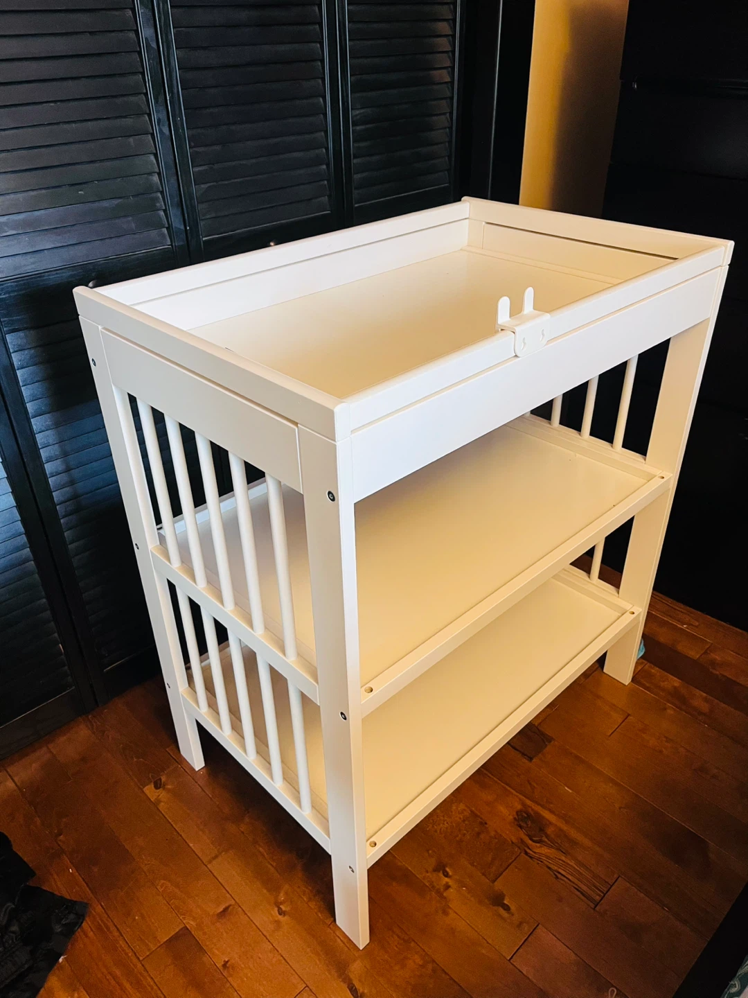 White Baby Changing Table with Shelves - photo 2
