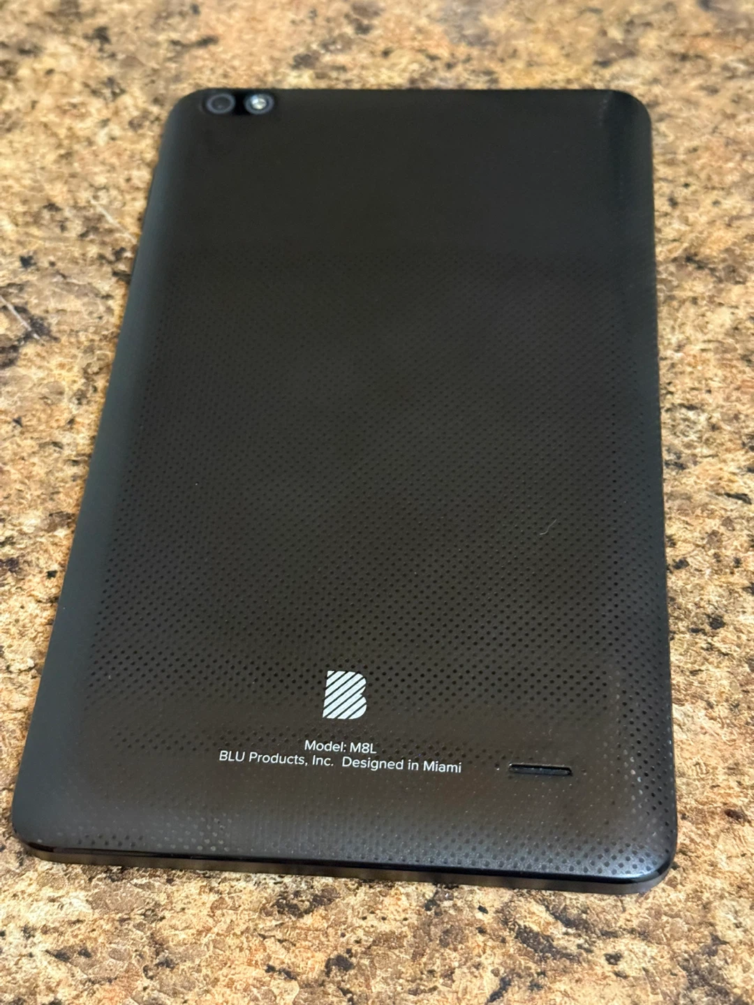 BLU M8L Tablet - photo 3