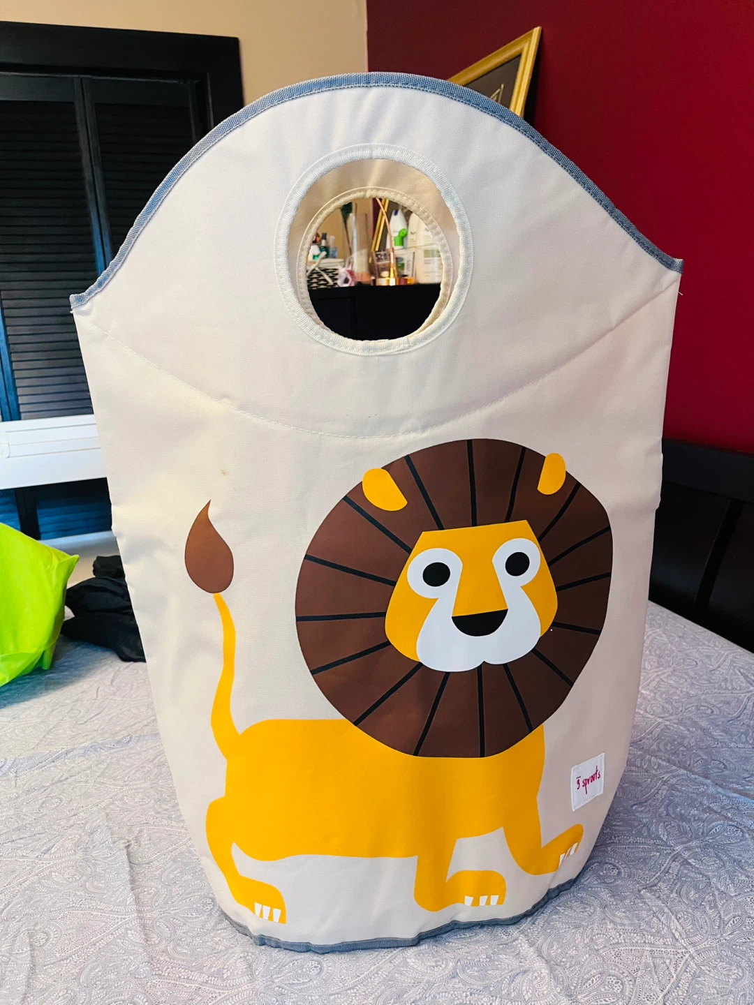 3 Sprouts Lion Laundry Hamper