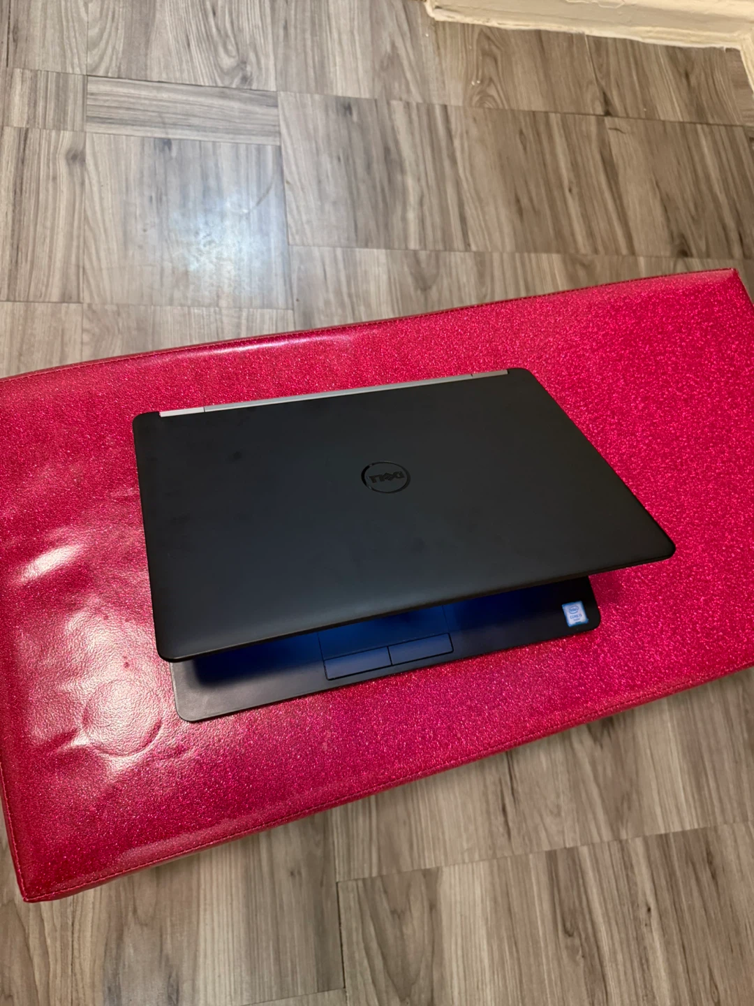 Dell Latitude 7400 Laptop - photo 5