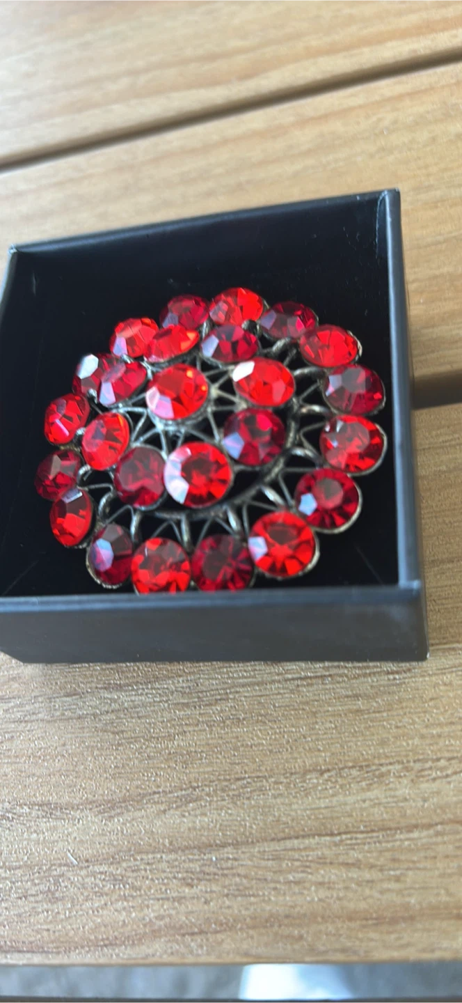 Handmade vintage round brooch costume jewelry