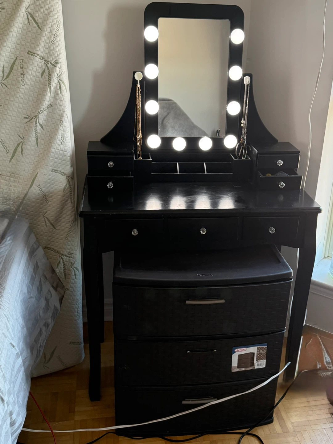 Black Vanity Desk with free 3 drawer sterlite storage - photo 4