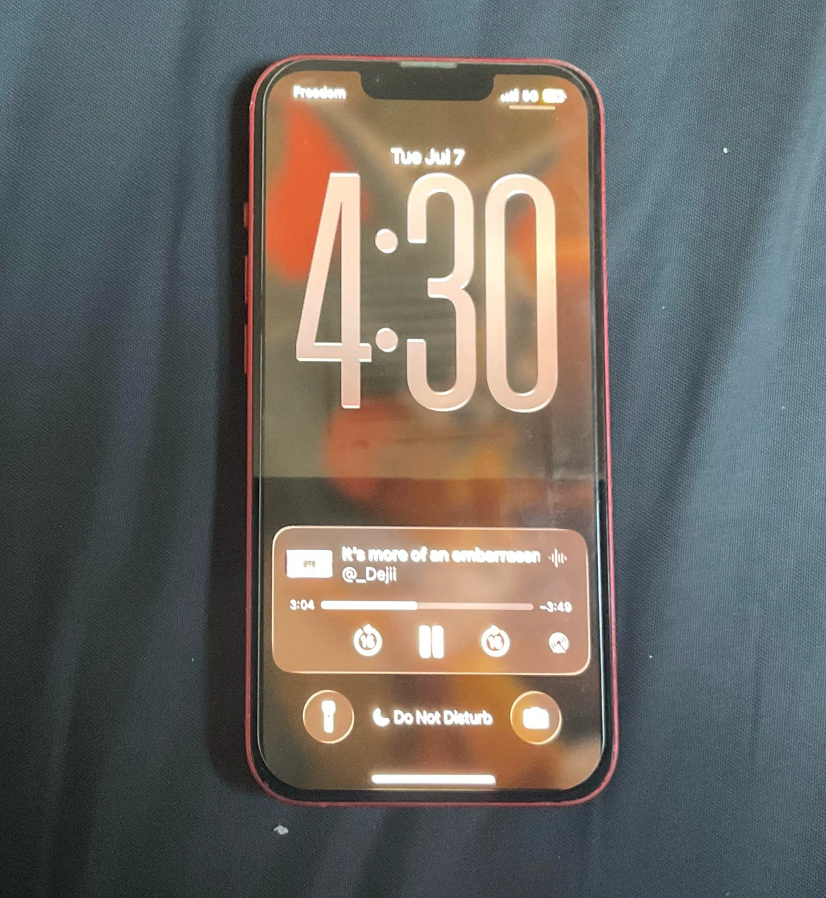 Apple iPhone 13