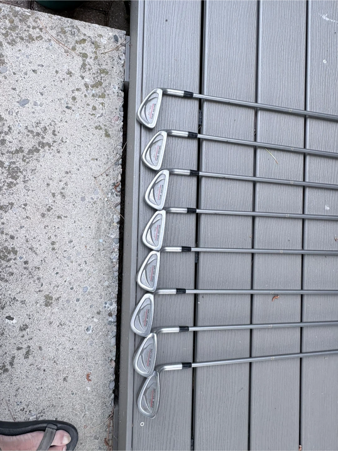 Meridian RH irons with graphite shafts - photo 3