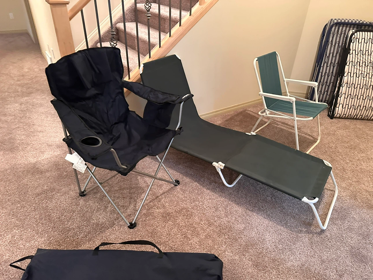 BUNDLE SALE - Folding Camp Cot / Lounger - photo 2