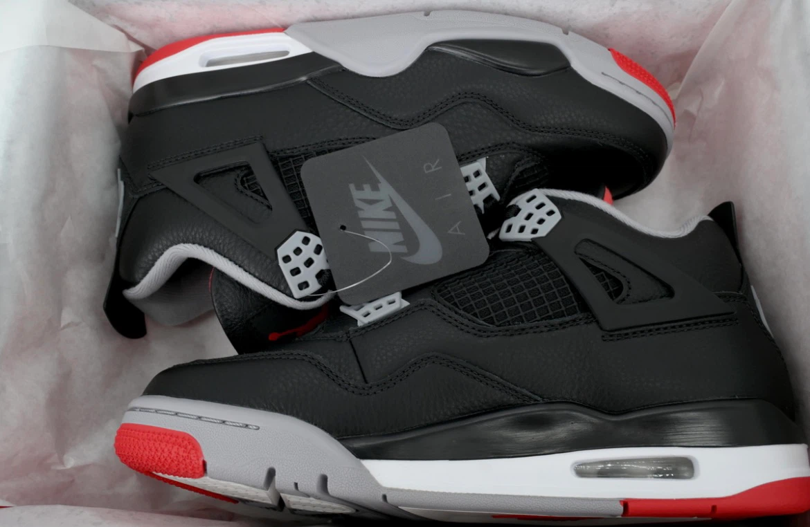 Nike Air Jordan 4 Retro Bred