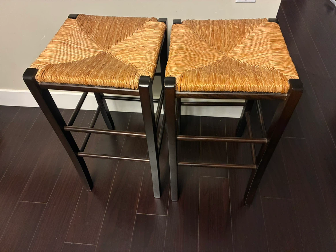 Set of 2 Dark Wood Bar Stools with Rattan Seats