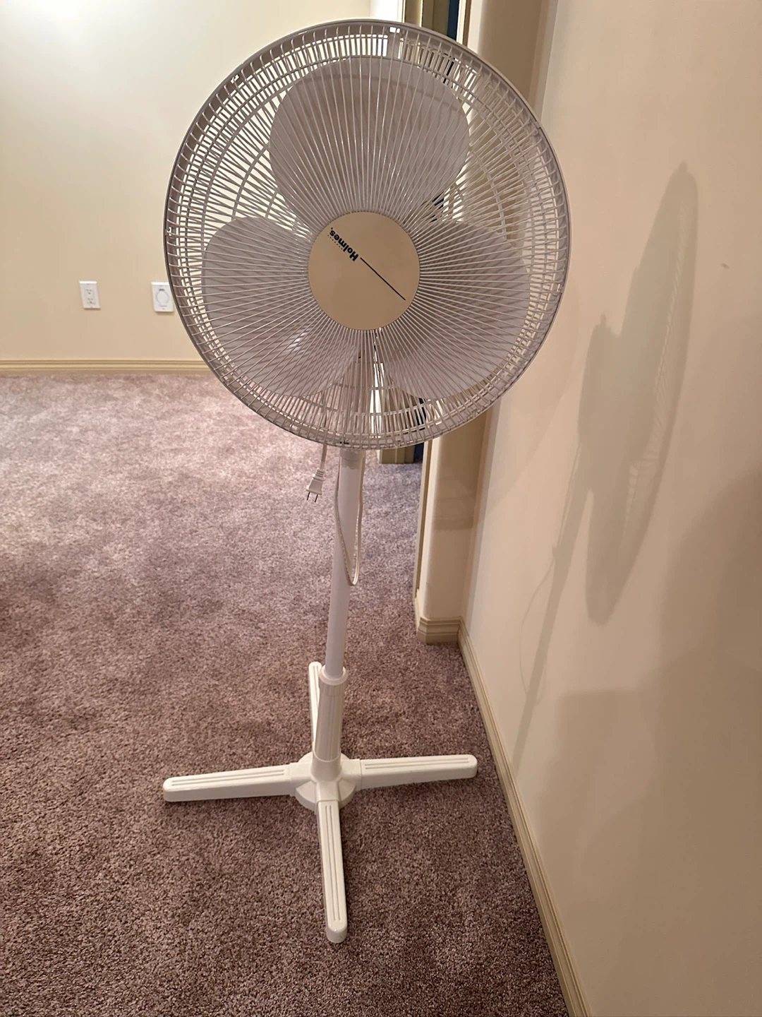 Holmes Pedestal Fan