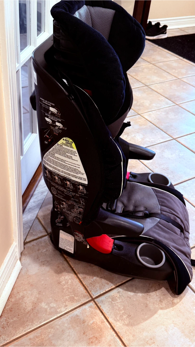 Britax Frontier XT Booster Car Seat - photo 3