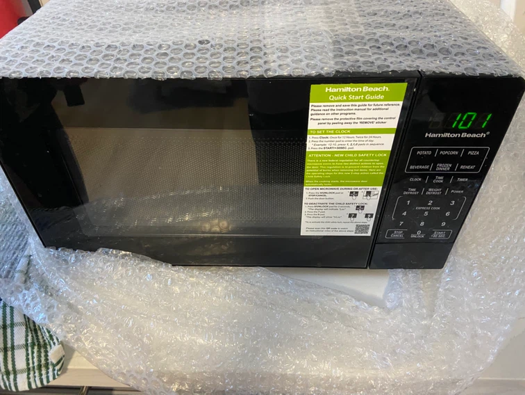 Hamilton Beach 0.7 Cu. Ft. Microwave - photo 4