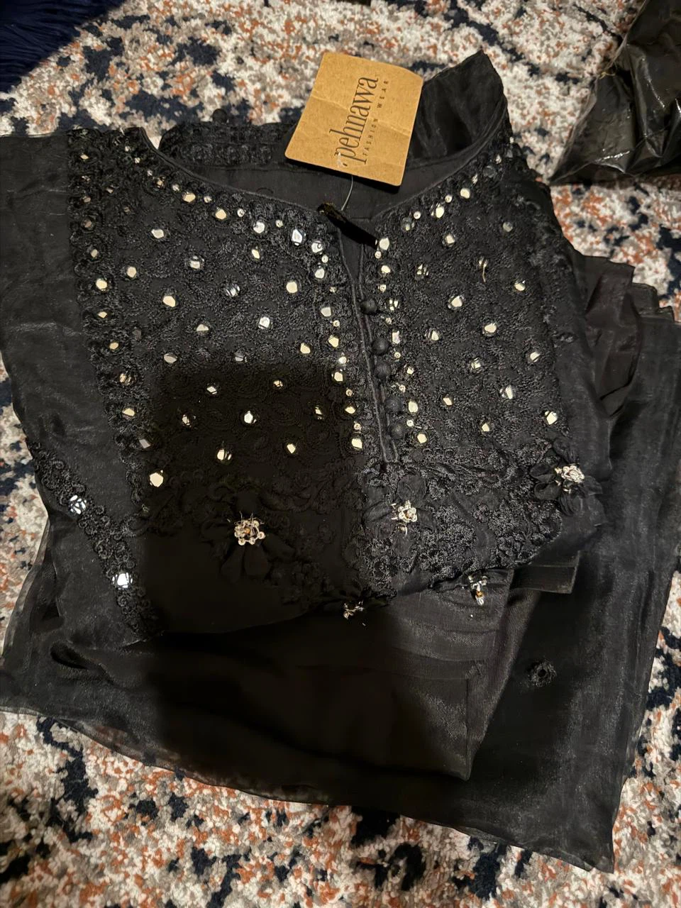 Pehnawa Black Embroidered Outfit