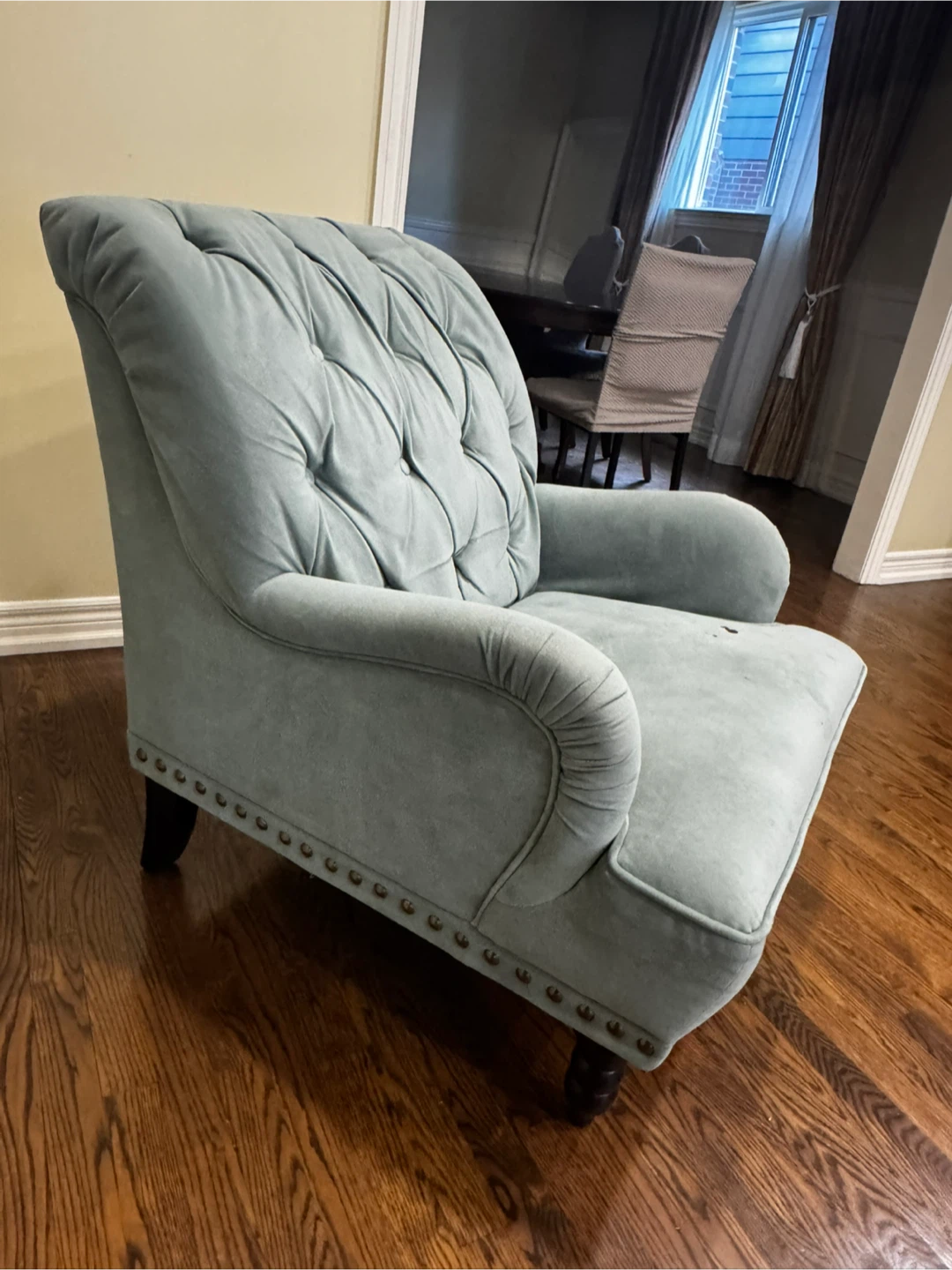 Light Blue Tufted Accent Chair - photo 2