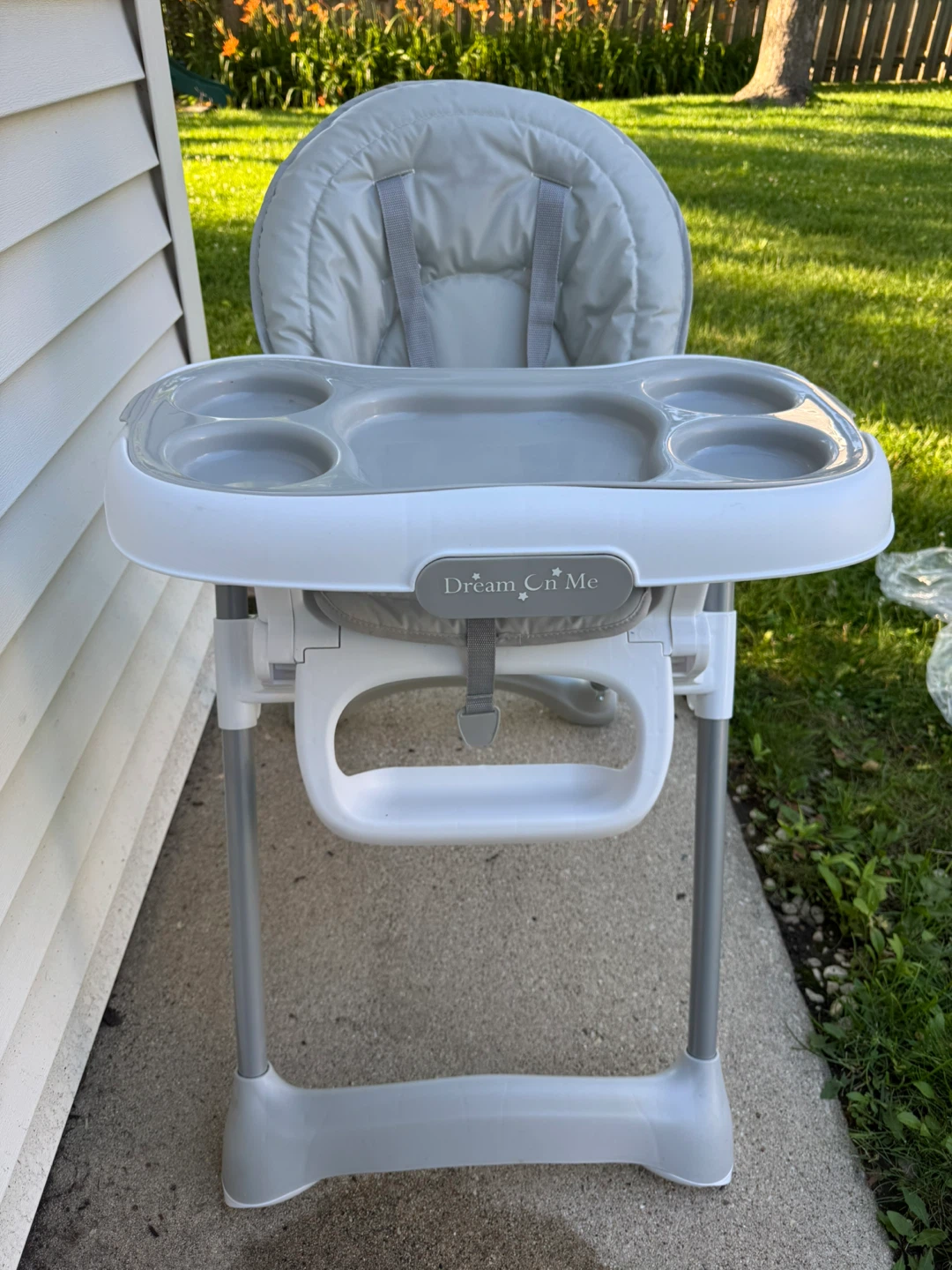 Dream On Me High Chair