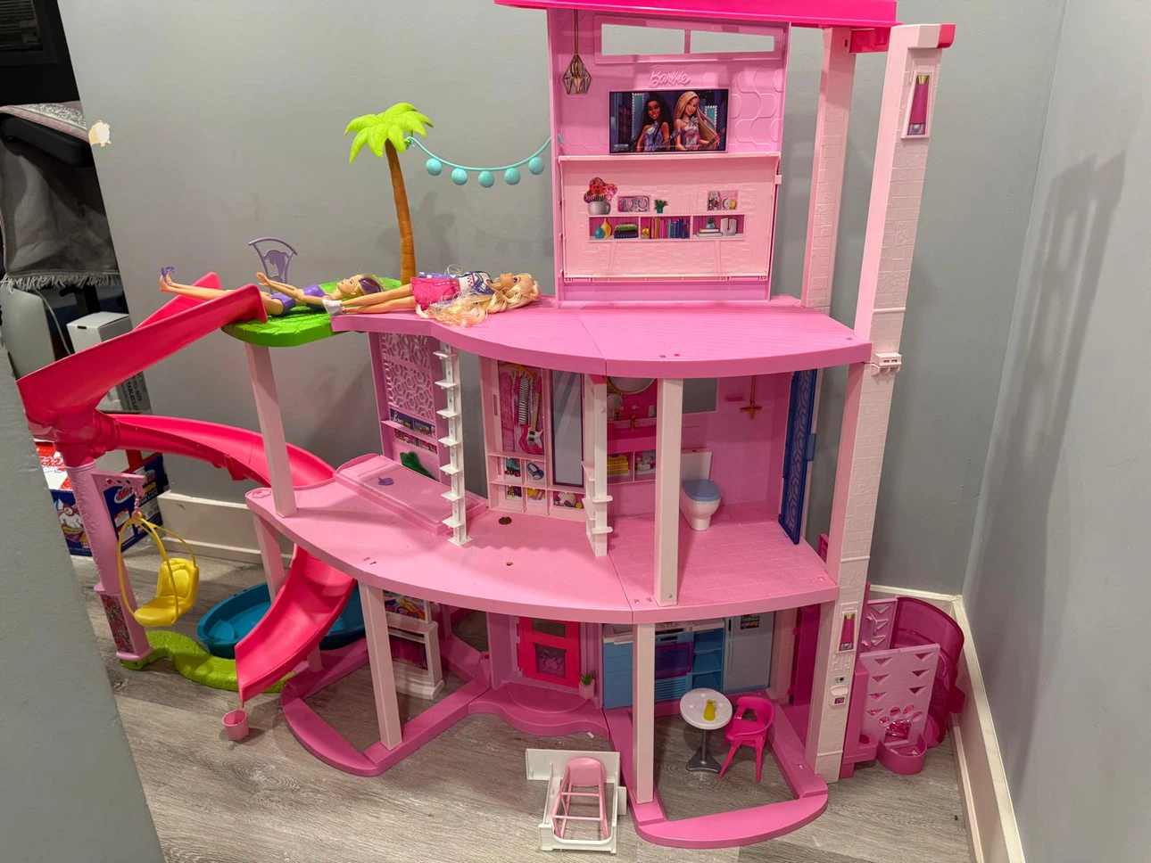 Barbie Dreamhouse Playset - photo 4
