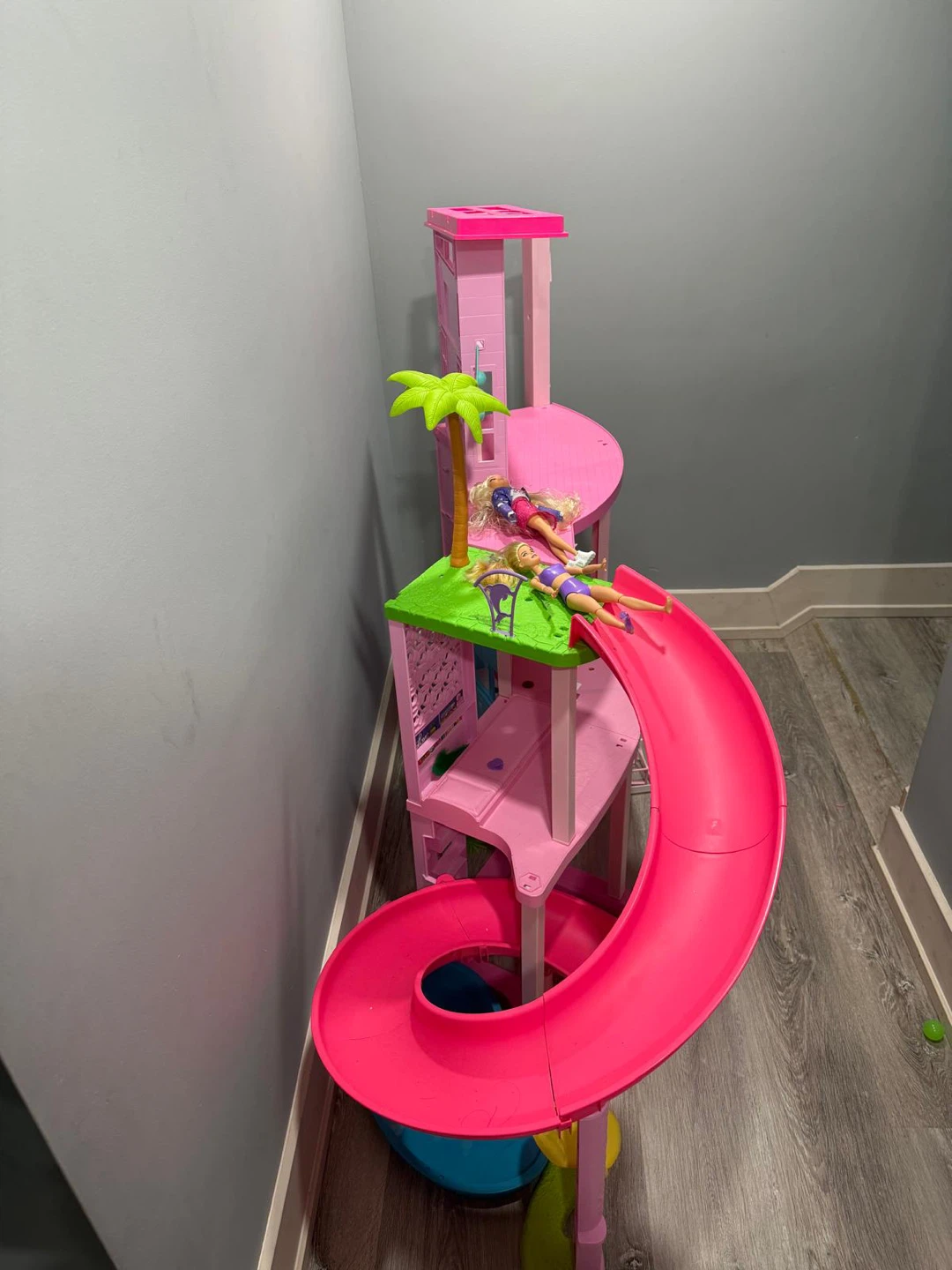 Barbie Dreamhouse Playset - photo 5