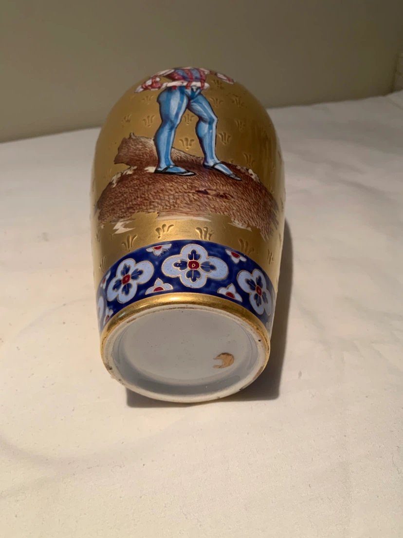Gold Vase with Medieval Figure - photo 2
