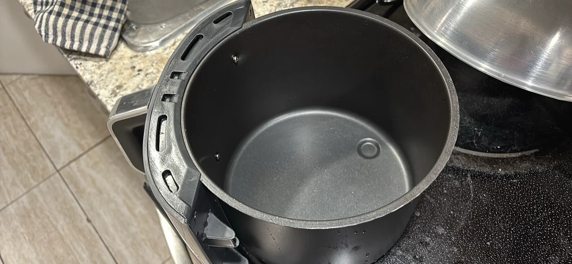 Air fryer - photo 2