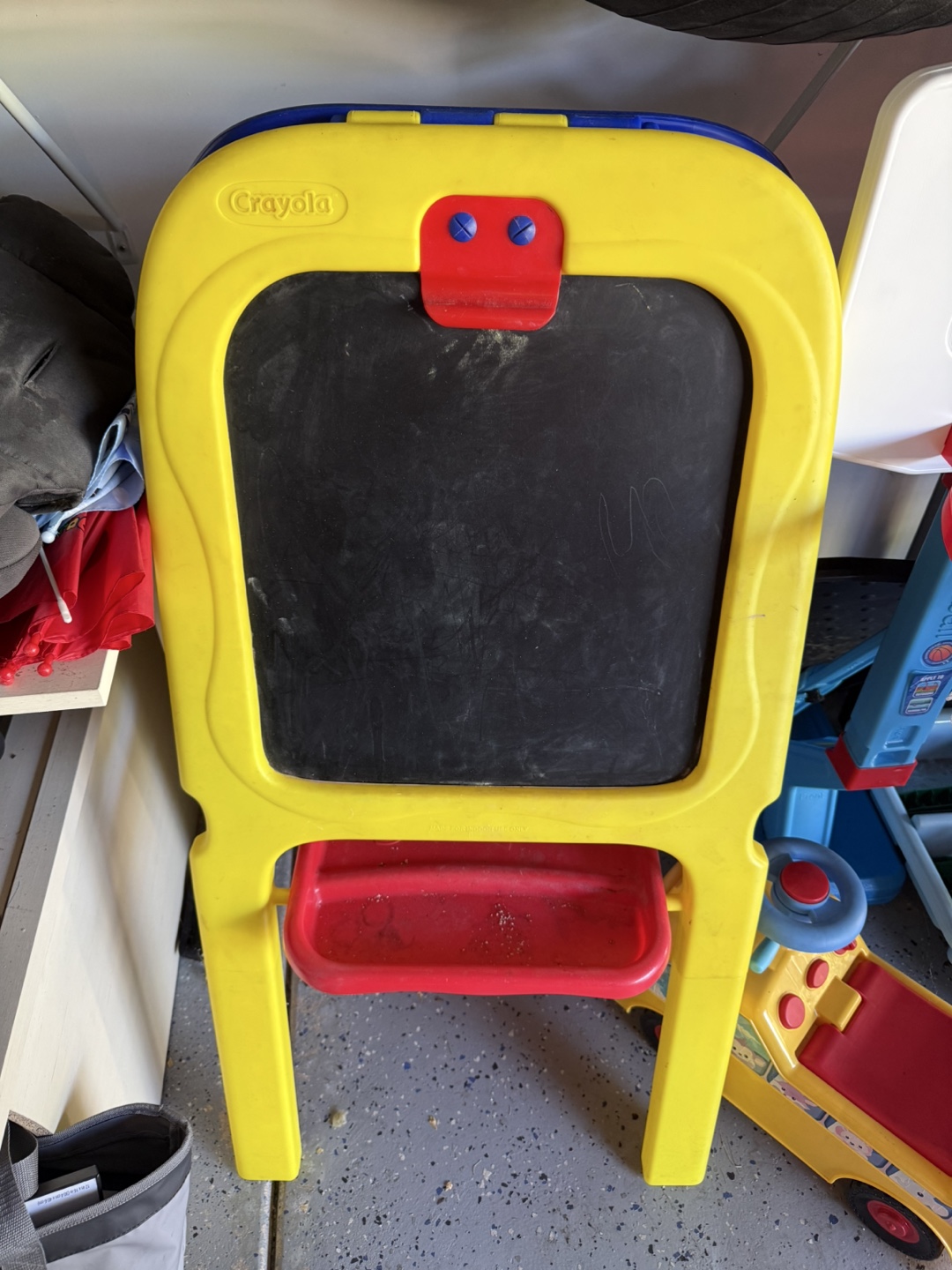 Crayola Double-Sided Easel