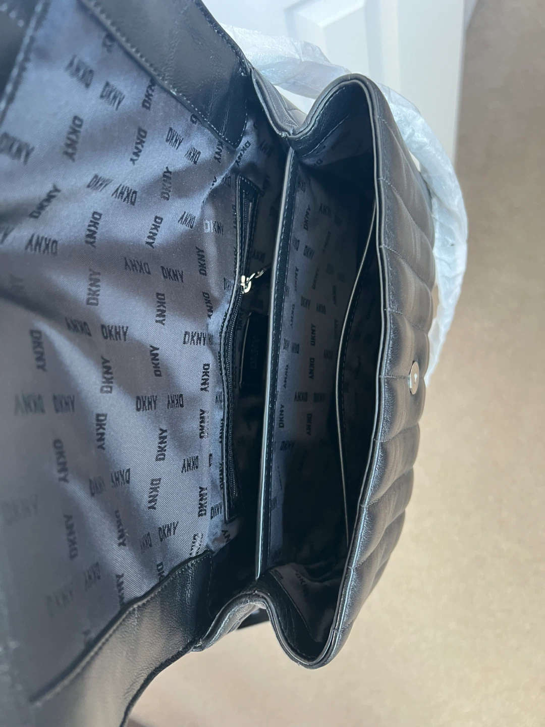 BNWT DKNY bag - photo 3
