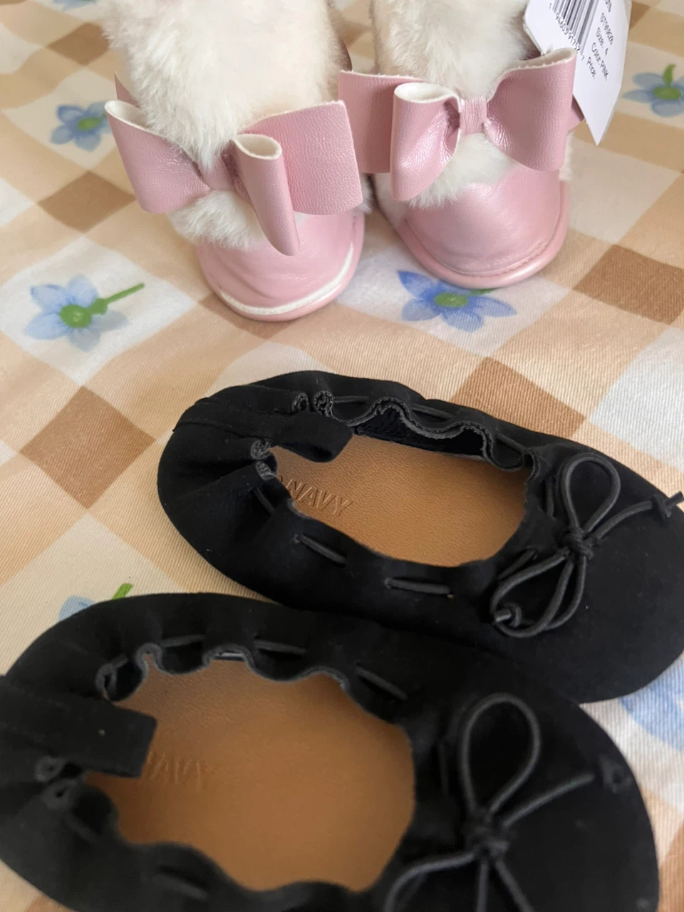 Girls Infant Boots and Black Flats - photo 2