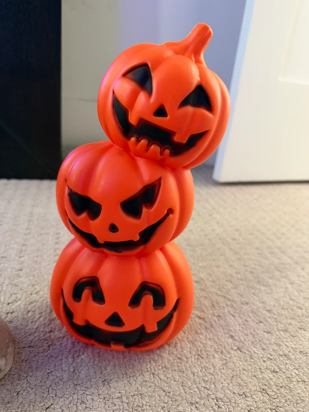 Stacked Jack-o'-lantern Halloween Decor