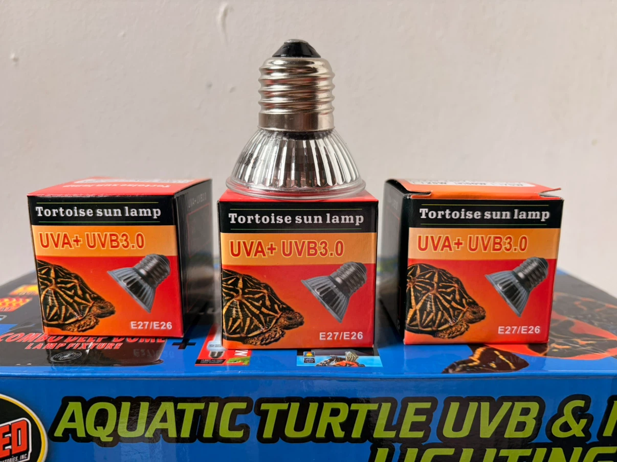 Aquatic turtle UVB and heat lightning kit plus 3 new bulbs - photo 3