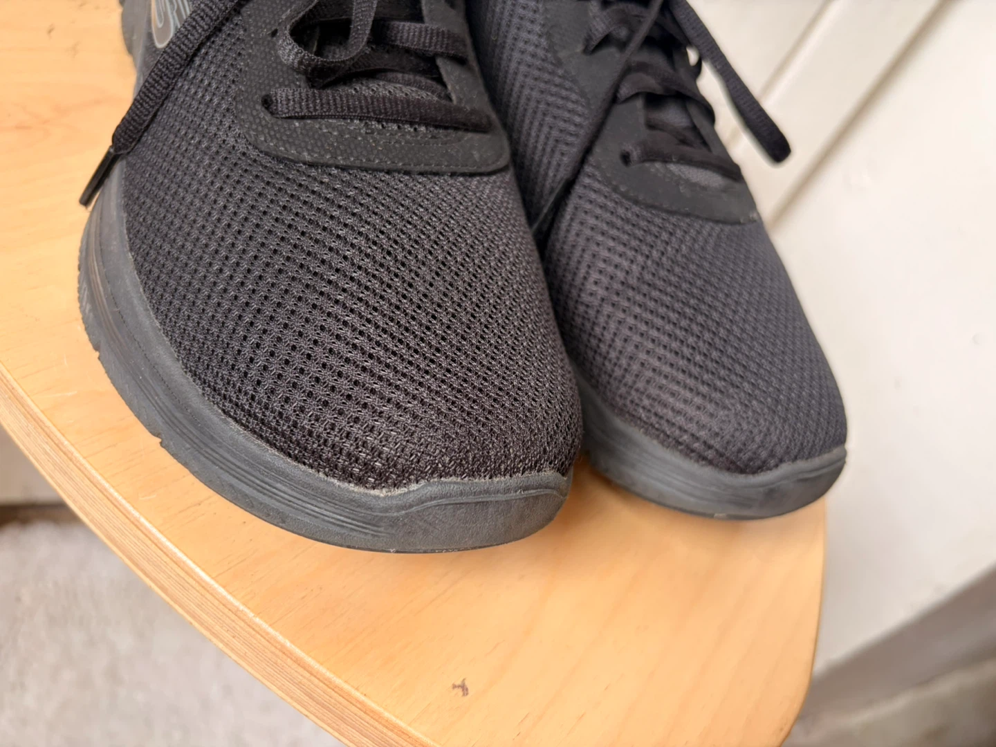 Skechers size 9.5 - photo 3