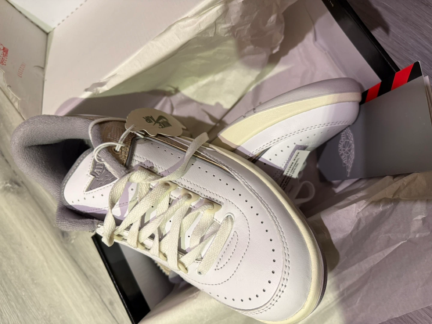 Air Jordan 2 Retro Low White/Cement Grey-Sanddrift