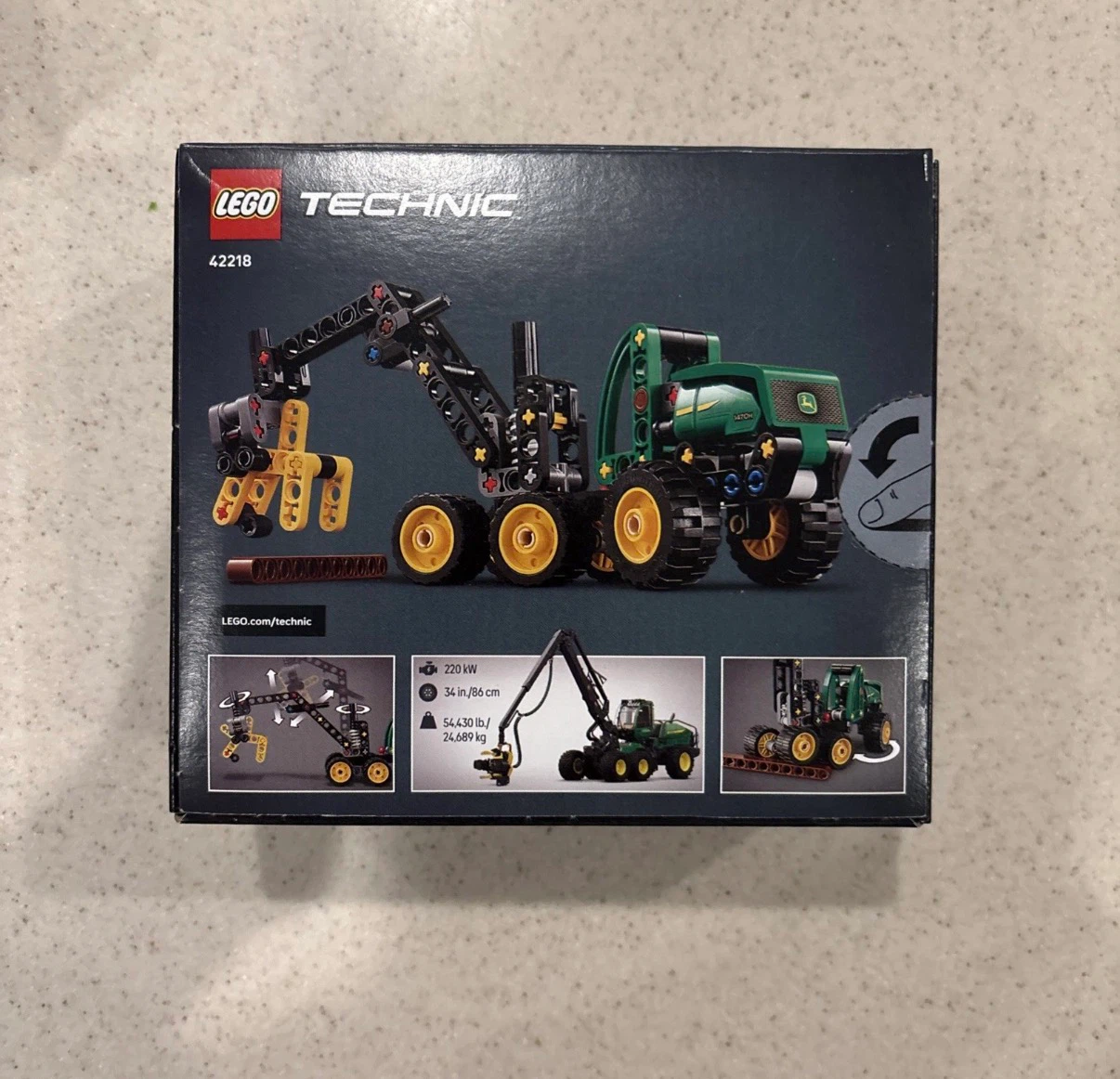 LEGO Technic John Deere 1470H Wheeled Harvester 42218 - photo 2