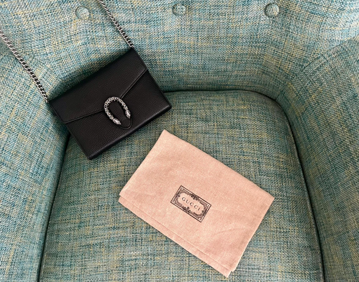 Gucci Dionysus wallet on chain