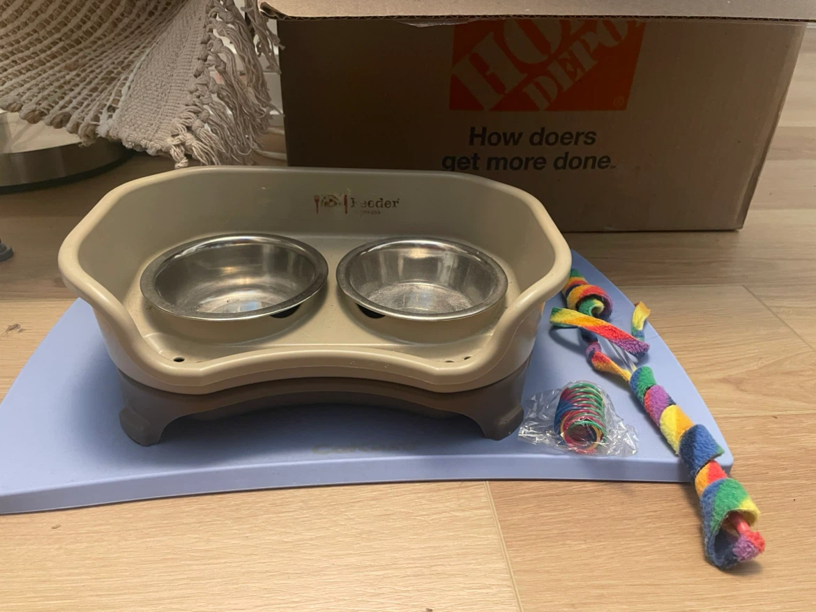 Neater Pets Elevated Dog Bowls + Pet Toys