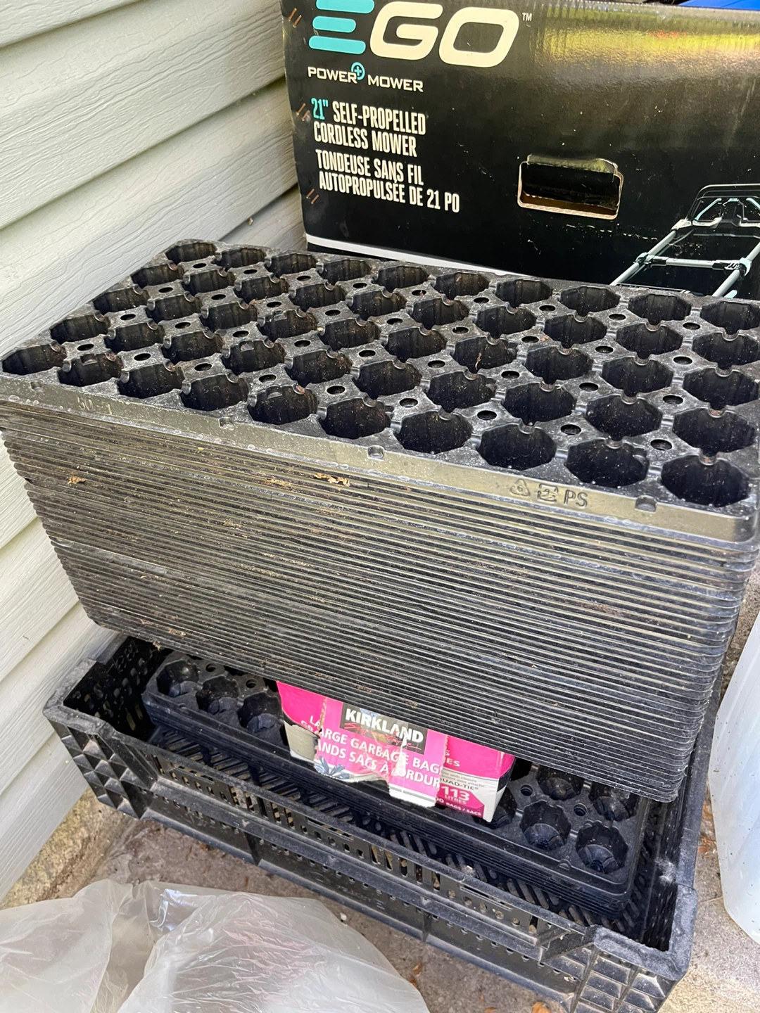 Seedling Trays (approx. 50 cells each) - photo 2