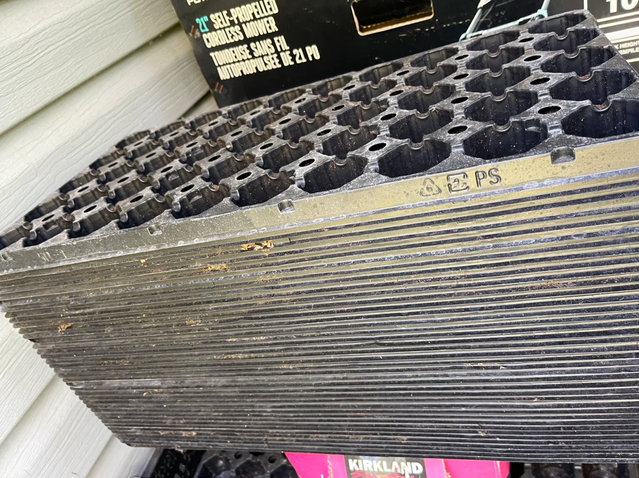 Seedling Trays (approx. 50 cells each) - photo 3
