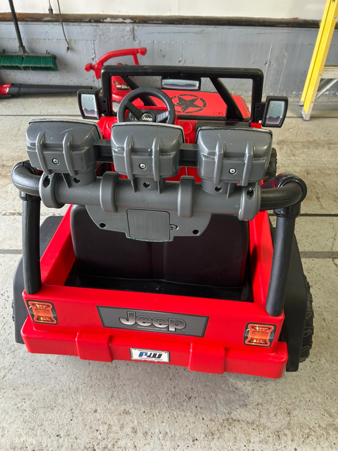 Red Jeep Rubicon Ride-On Toy Car