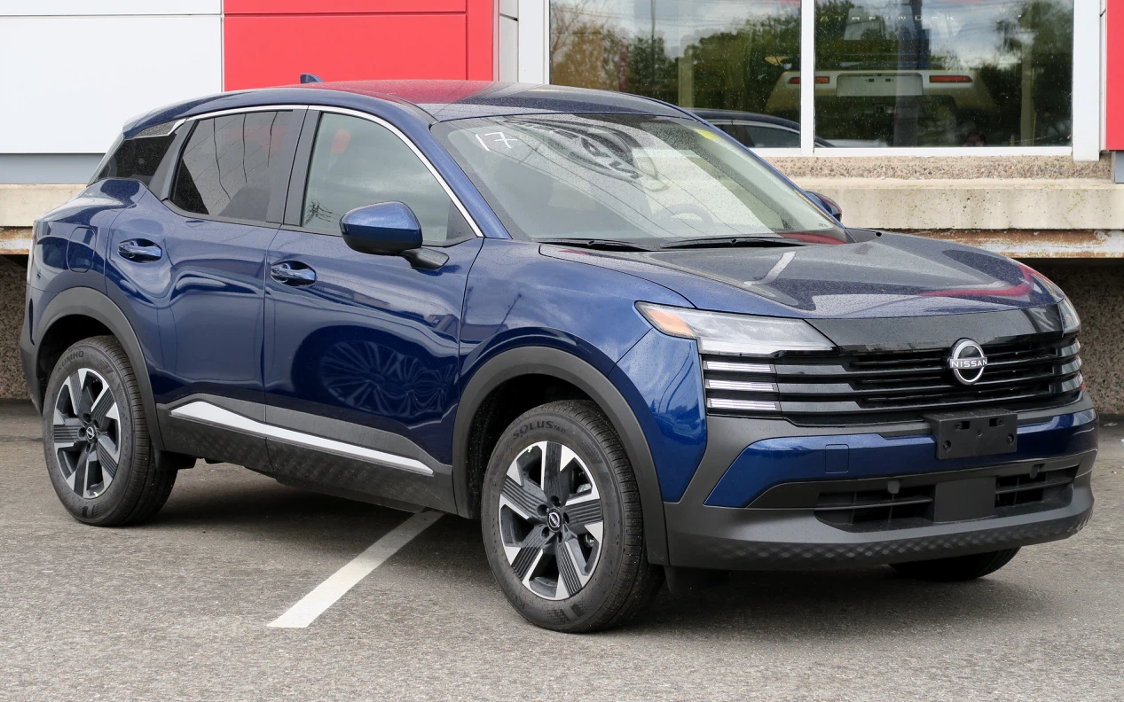 Blue Nissan Kicks SV - Lease Takeover