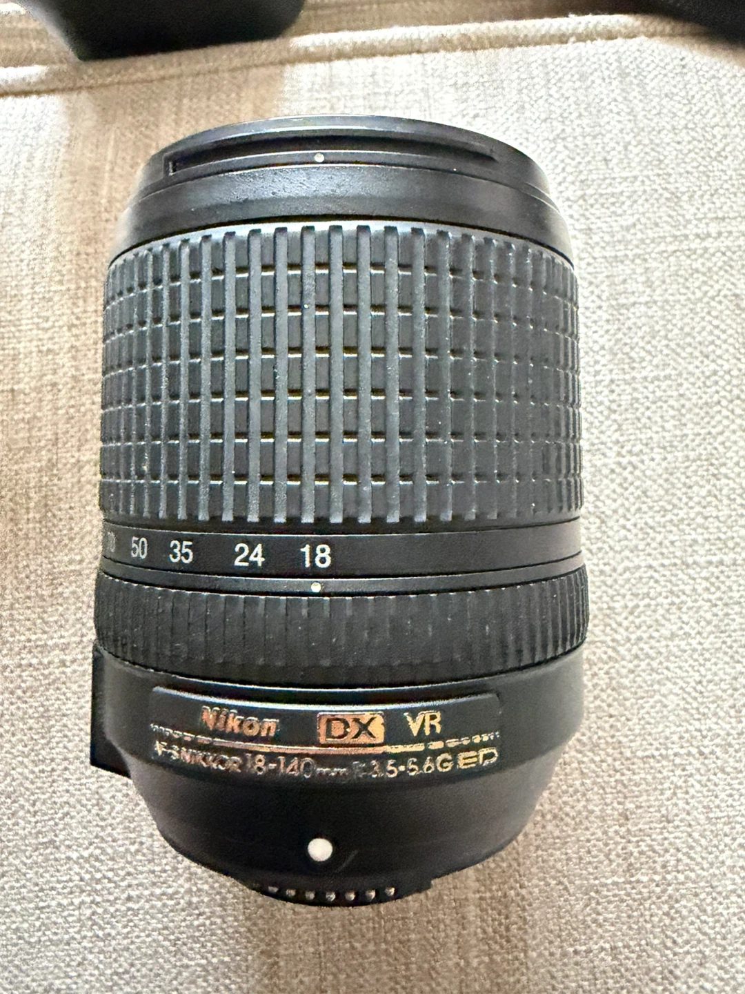 Nikon D3300 DSLR Camera with 18-140mm VR Lens and Bag - photo 5
